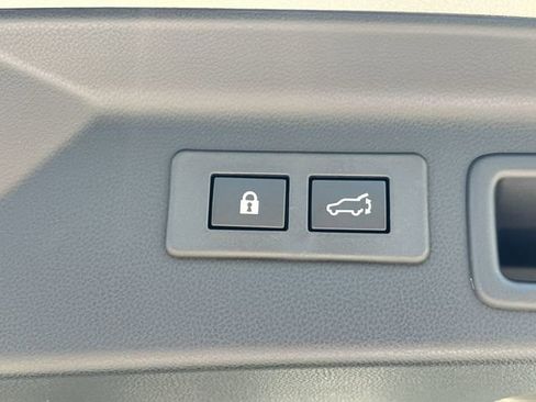 New 2026 Subaru Forester Premium AWD/4WD image 36