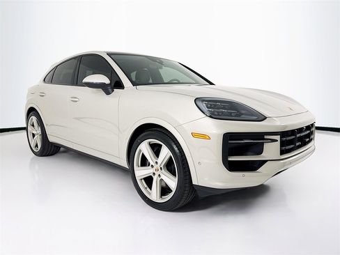 New 2026 Porsche Cayenne Coupe image 7