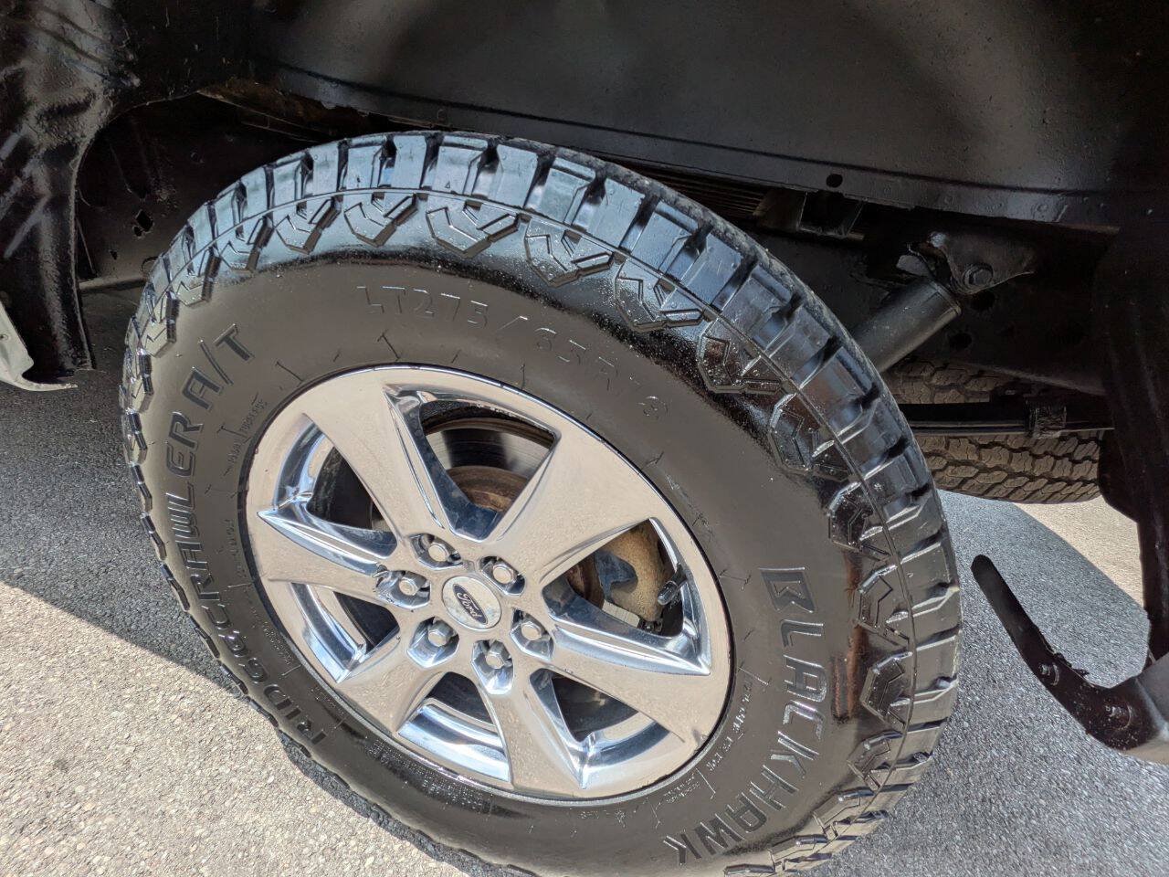 Used 2018 Ford F150 XLT w/ Equipment Group 301A Mid AWD/4WD image 10