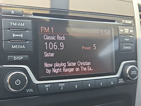 Used 2016 Nissan Frontier SV image 24