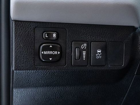 Used 2015 Toyota RAV4 XLE image 18