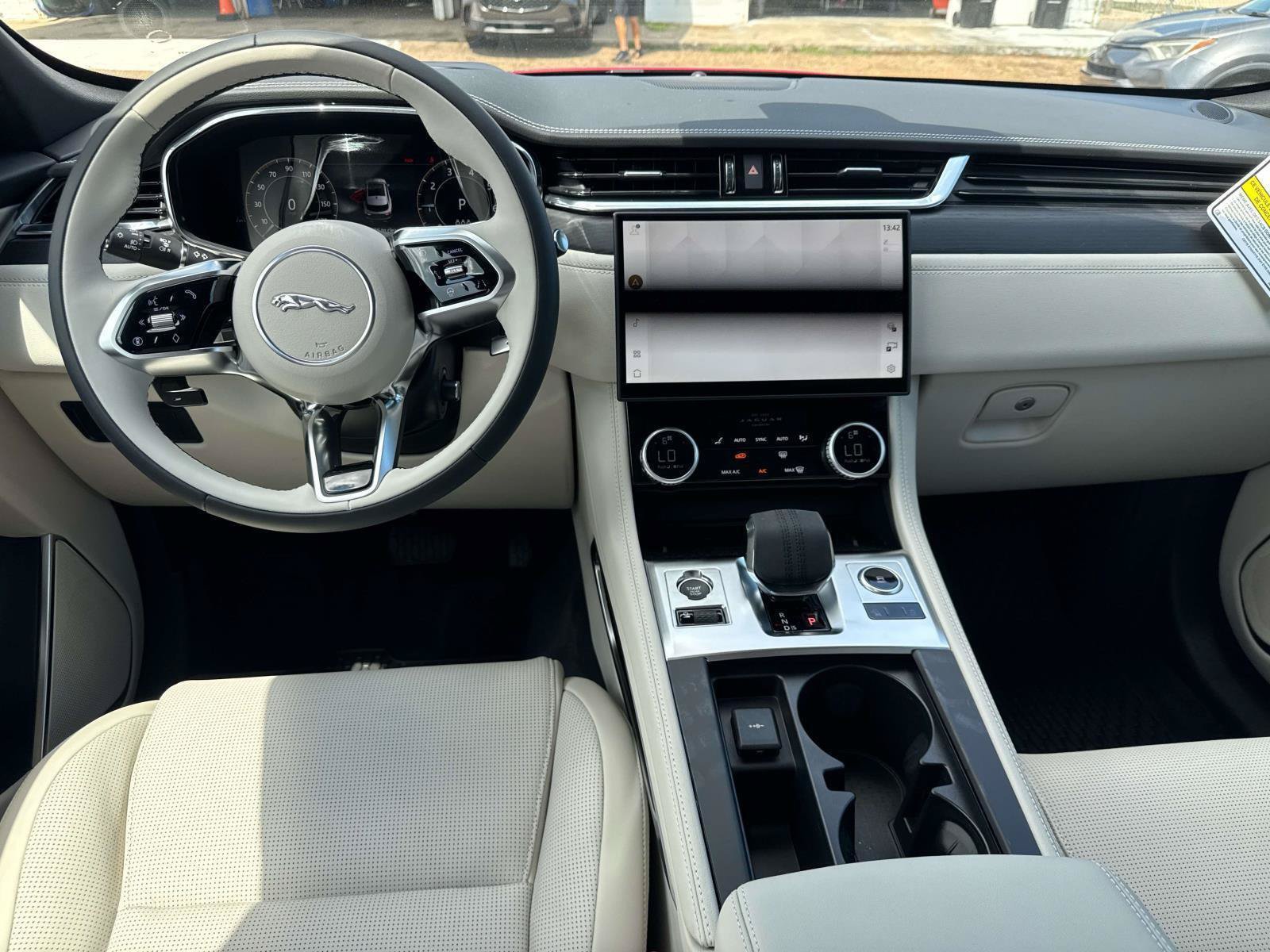 New 2026 Jaguar F-PACE R-Dynamic S AWD/4WD image 9