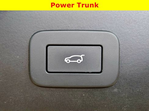 Used 2025 Land Rover Range Rover Velar Dynamic SE image 33