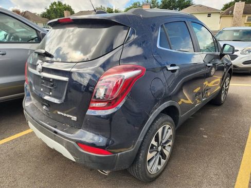 Used 2022 Buick Encore Preferred w/ Safety Package AWD/4WD image 5