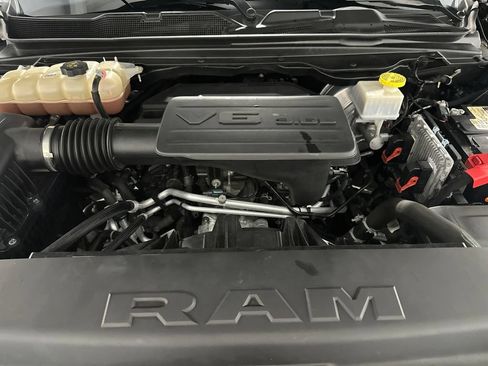 Used 2022 RAM 1500 Big Horn AWD/4WD image 10
