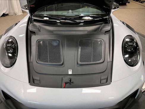 Used 2025 Porsche 911 GT3 RS image 39
