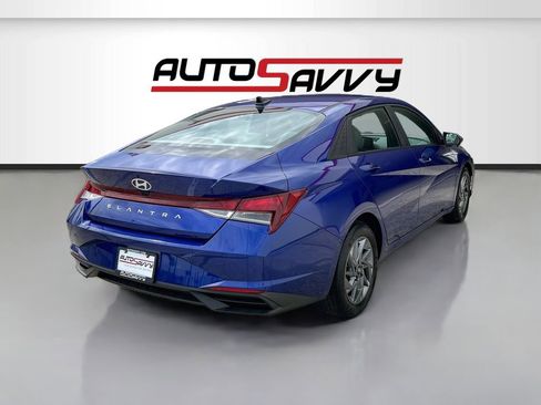 Used 2024 Hyundai Elantra SEL FWD image 7