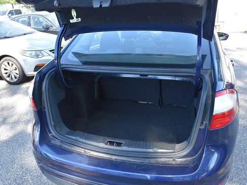 Used 2016 Ford Fiesta SE w/ Equipment Group 201A FWD image 5