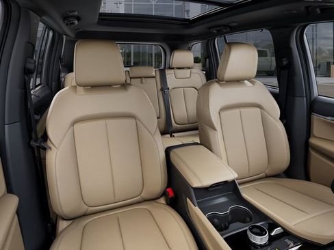 New 2025 Jeep Grand Cherokee Limited w/ Luxury Tech Group II image 17