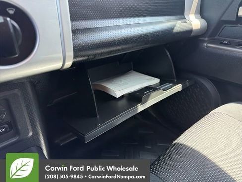 Used 2007 Toyota FJ Cruiser 4WD image 19