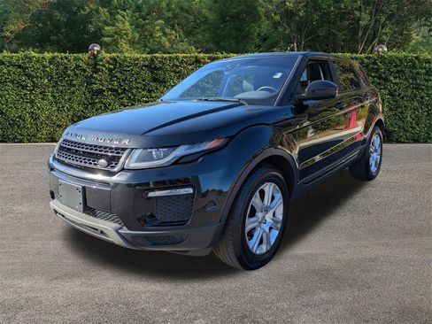 Used 2017 Land Rover Range Rover Evoque SE Premium image 8