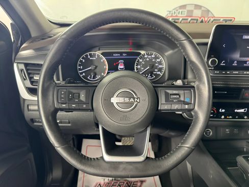 Used 2023 Nissan Rogue SV w/ SV Premium B Package AWD/4WD image 13