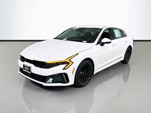 New 2026 Kia K5 LXS image 3