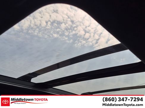 Used 2026 Toyota RAV4 XSE w/ Panoramic Sun Roof Package AWD/4WD image 27