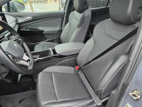 Used 2023 Volkswagen ID.4 Pro S Plus RWD image 24