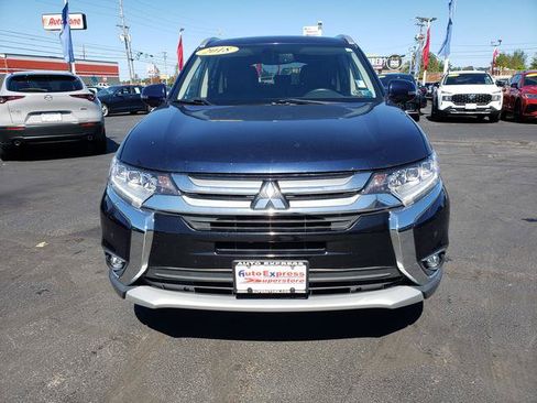 Used 2018 Mitsubishi Outlander GT AWD/4WD image 9