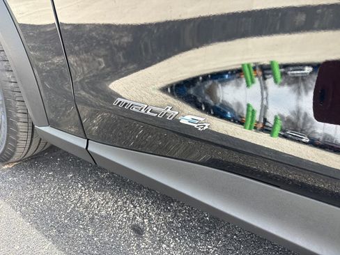 Used 2025 Ford Mustang Mach-E Select w/ Comfort Package Lite image 18