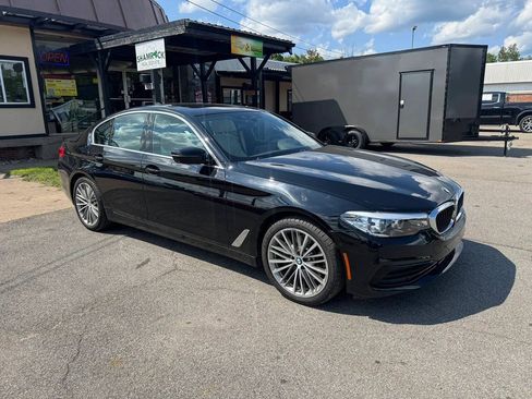 Used 2019 BMW 530i xDrive w/ Premium Package AWD/4WD image 5