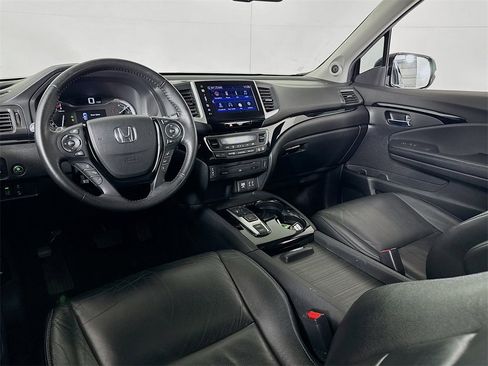 Used 2016 Honda Pilot Touring image 31