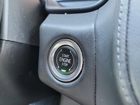 Used 2023 GMC Yukon SLE image 19