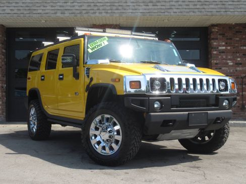 Used 2003 HUMMER H2 w/ Preferred Equipment Group AWD/4WD image 1