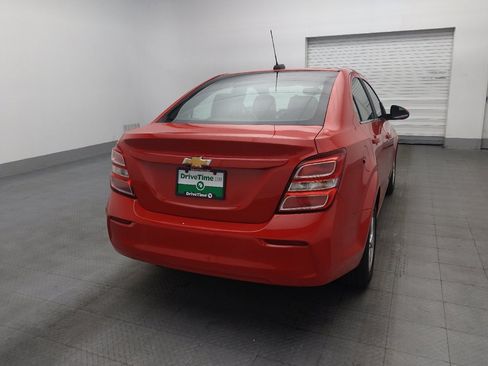 Used 2017 Chevrolet Sonic LT w/ Convenience Package FWD image 7