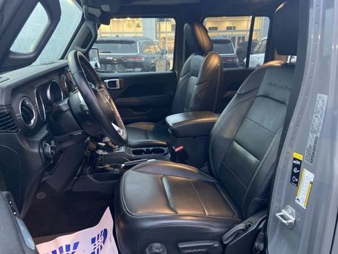 Used 2023 Jeep Wrangler Sahara w/ Cold Weather Group image 14