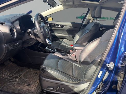 Used 2021 Kia Forte EX image 9