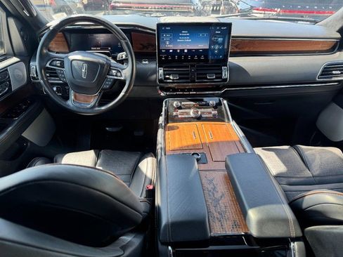 Certified 2022 Lincoln Navigator Black Label AWD/4WD image 9