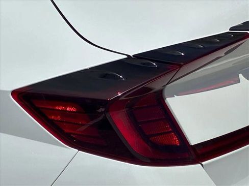 Used 2023 Hyundai Sonata SEL FWD image 11