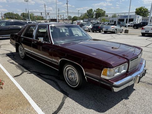 Used 1989 Mercury Grand Marquis GS RWD image 4