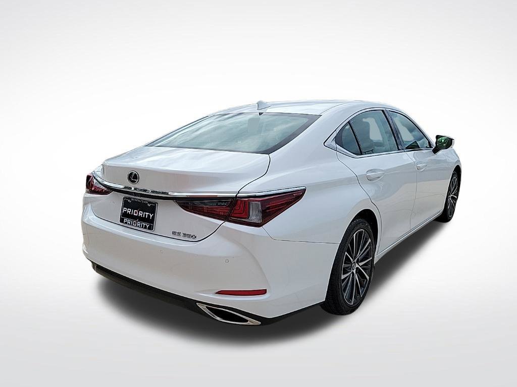 Used 2024 Lexus ES 350 w/ Premium Package FWD image 4