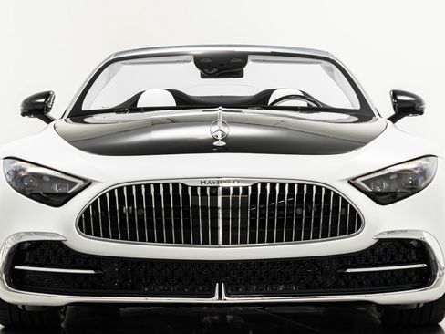 Used 2026 Mercedes-Benz Maybach SL 680 image 4