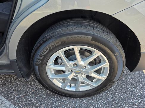 Used 2024 Chevrolet Equinox LT FWD image 35