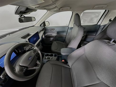 New 2025 Ford Maverick XL image 11
