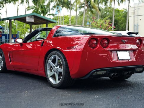 Used 2006 Chevrolet Corvette Coupe w/ Preferred Equipment Group RWD image 6