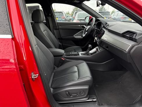 Used 2025 Audi Q3 2.0T Premium AWD/4WD image 9