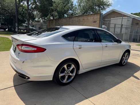 Used 2015 Ford Fusion SE FWD image 13