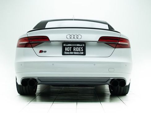 Used 2016 Audi S8 w/ Driver Assistance Package image 16