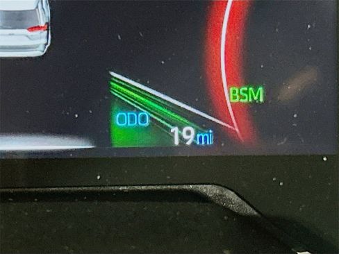 New 2025 Toyota RAV4 XLE image 12