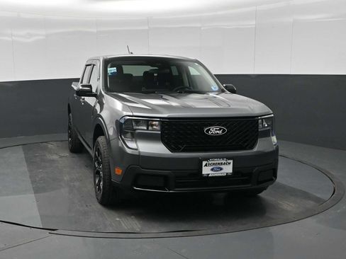 Used 2025 Ford Maverick XLT w/ XLT Luxury Package image 2