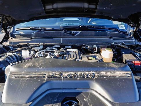 New 2025 RAM 2500 Laramie image 28