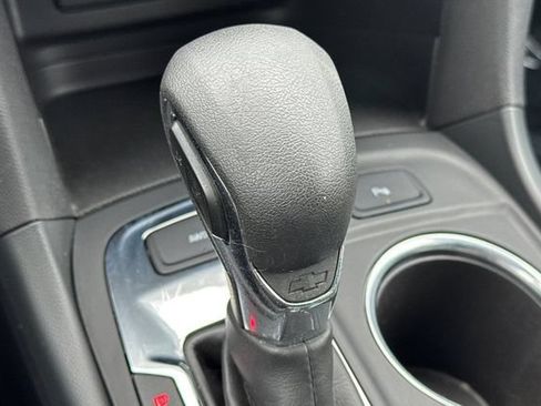Used 2024 Chevrolet Equinox LT AWD/4WD image 34