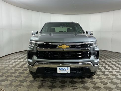 Used 2023 Chevrolet Silverado 1500 Custom Trail Boss w/ LPO, Dark Essentials Package AWD/4WD image 2