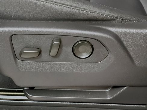 Used 2025 Chevrolet Silverado 1500 LT Trail Boss w/ Convenience Package II image 15