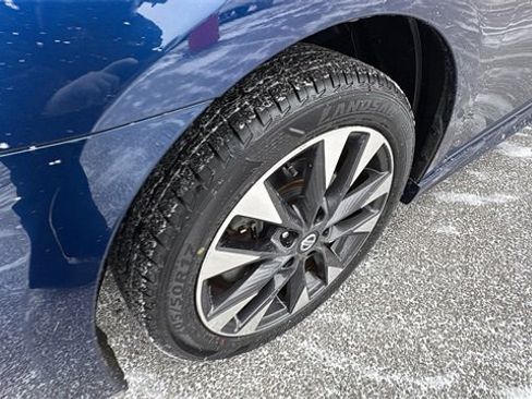 Used 2017 Nissan Sentra SR Turbo w/ SR Turbo Premium Package image 9