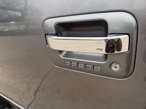 Used 2011 Ford F150 Platinum image 17