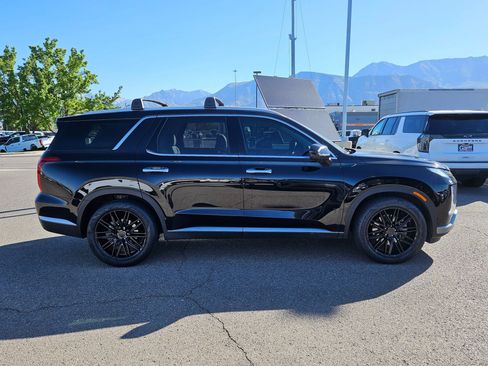 Used 2023 Hyundai Palisade SEL w/ Premium Package AWD/4WD image 2