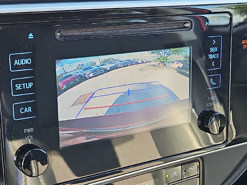 Used 2018 Toyota Corolla SE FWD image 19
