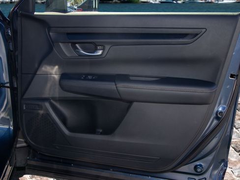 Certified 2023 Honda CR-V Sport image 11